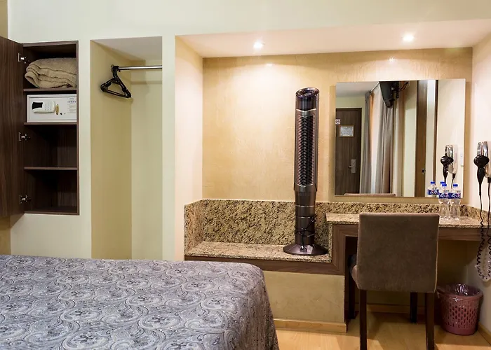 Hotel Castropol 3*